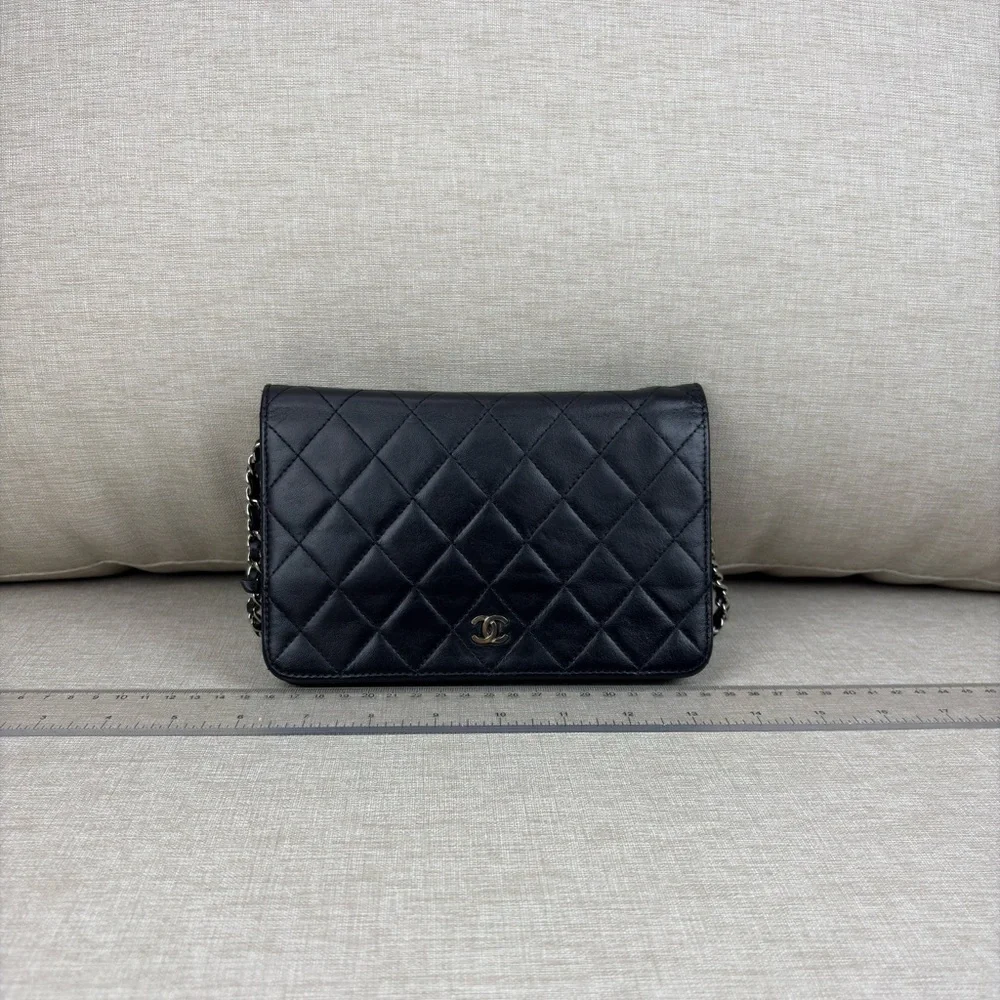 SOLD - CHANEL Wallet on Chain – Black Calfskin, Series 21 (Color Changed) - Picture 3 of 16